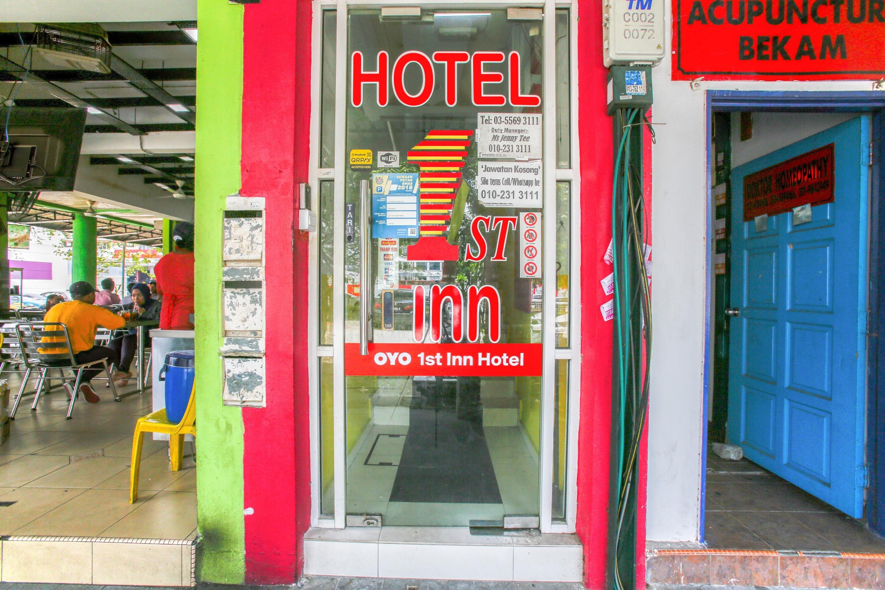 Oyo 89738 1St Inn Hotel Glenmarie Shah Alam Exterior foto